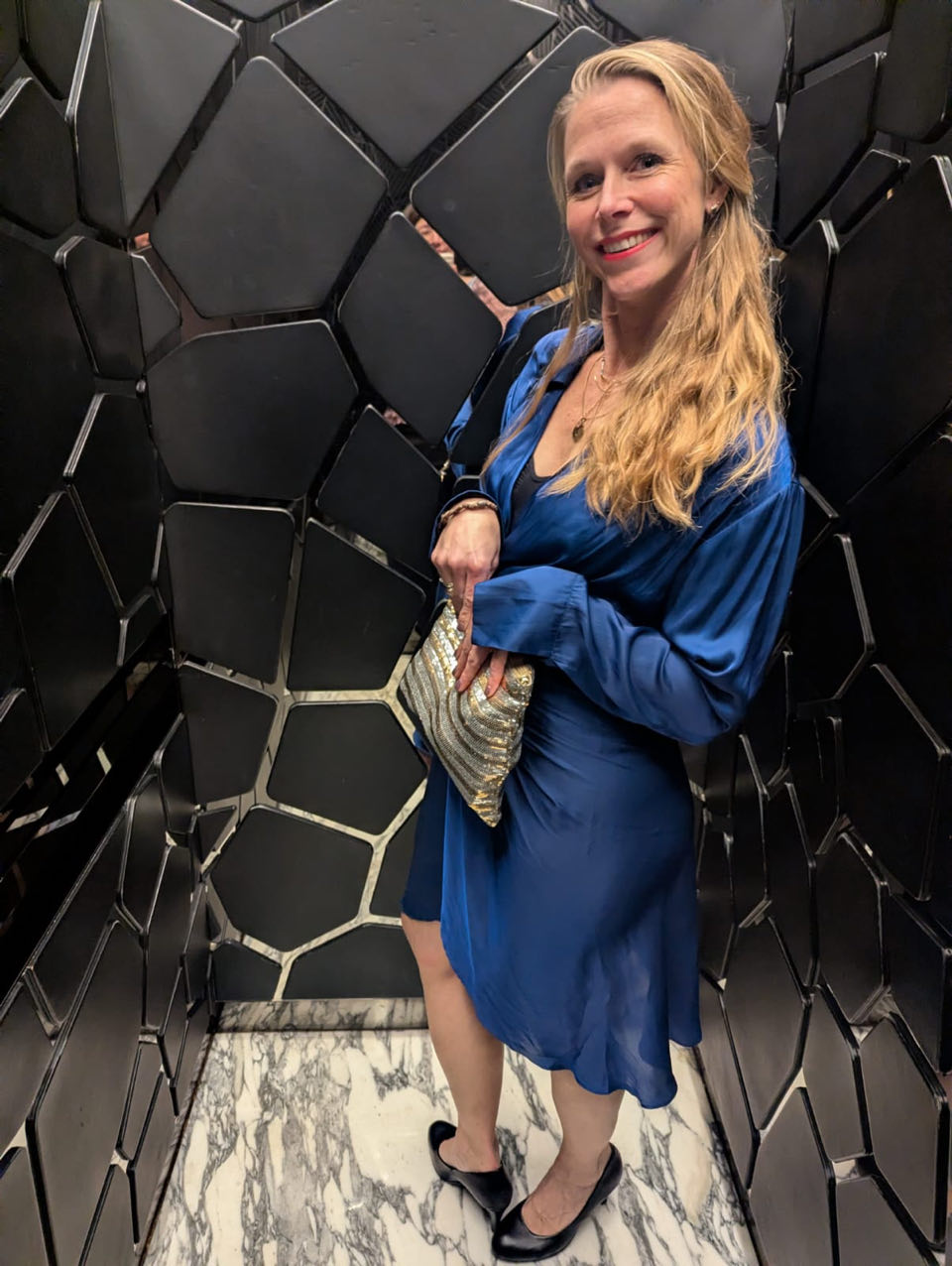 Beeld 16 bij Van wandelschoenen naar high heels